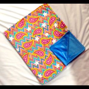 🌸NEW🌸Handmade paisley print minky baby blanket